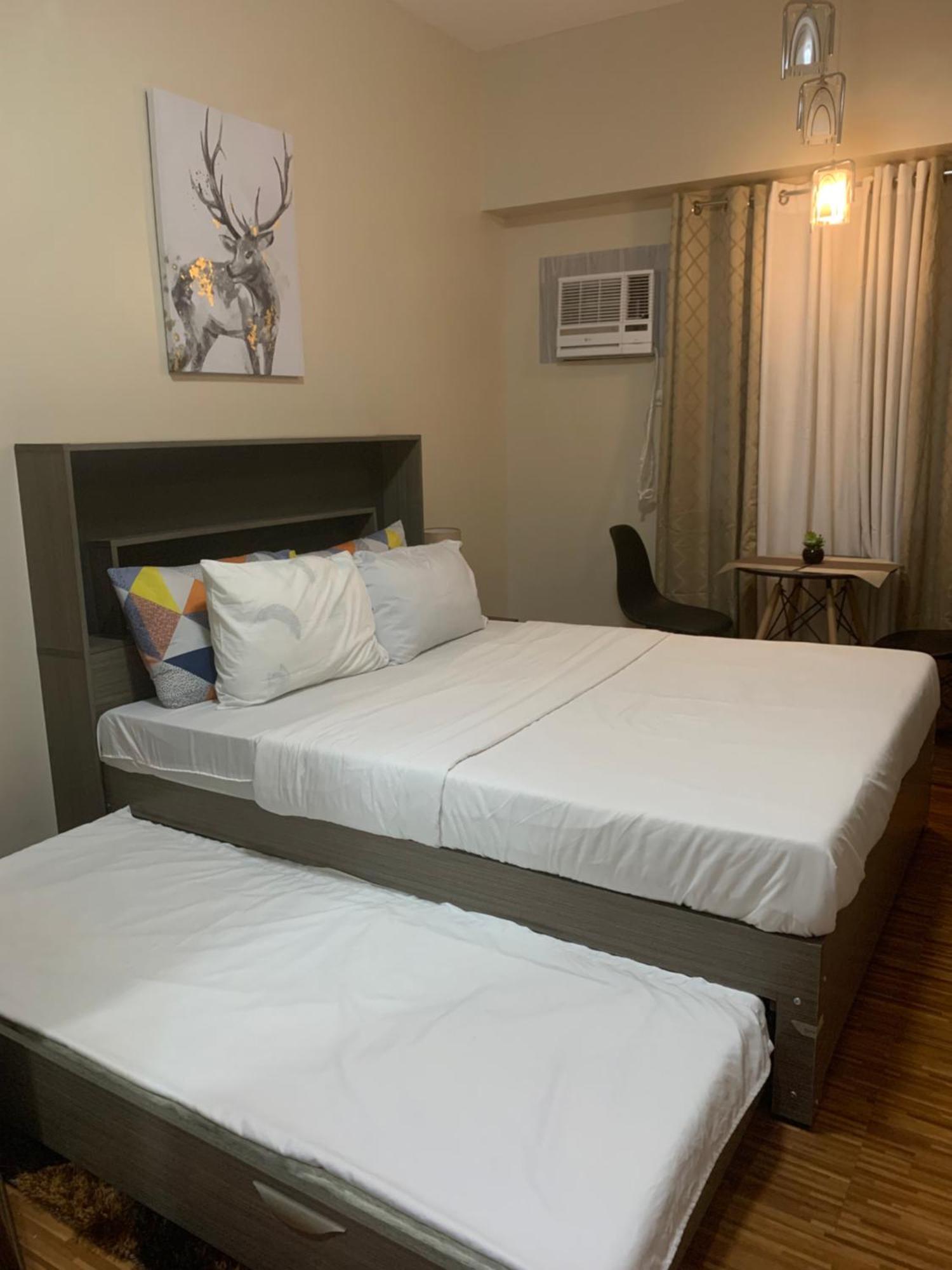 Luxanos Place- Sunvida Tower Apartment *