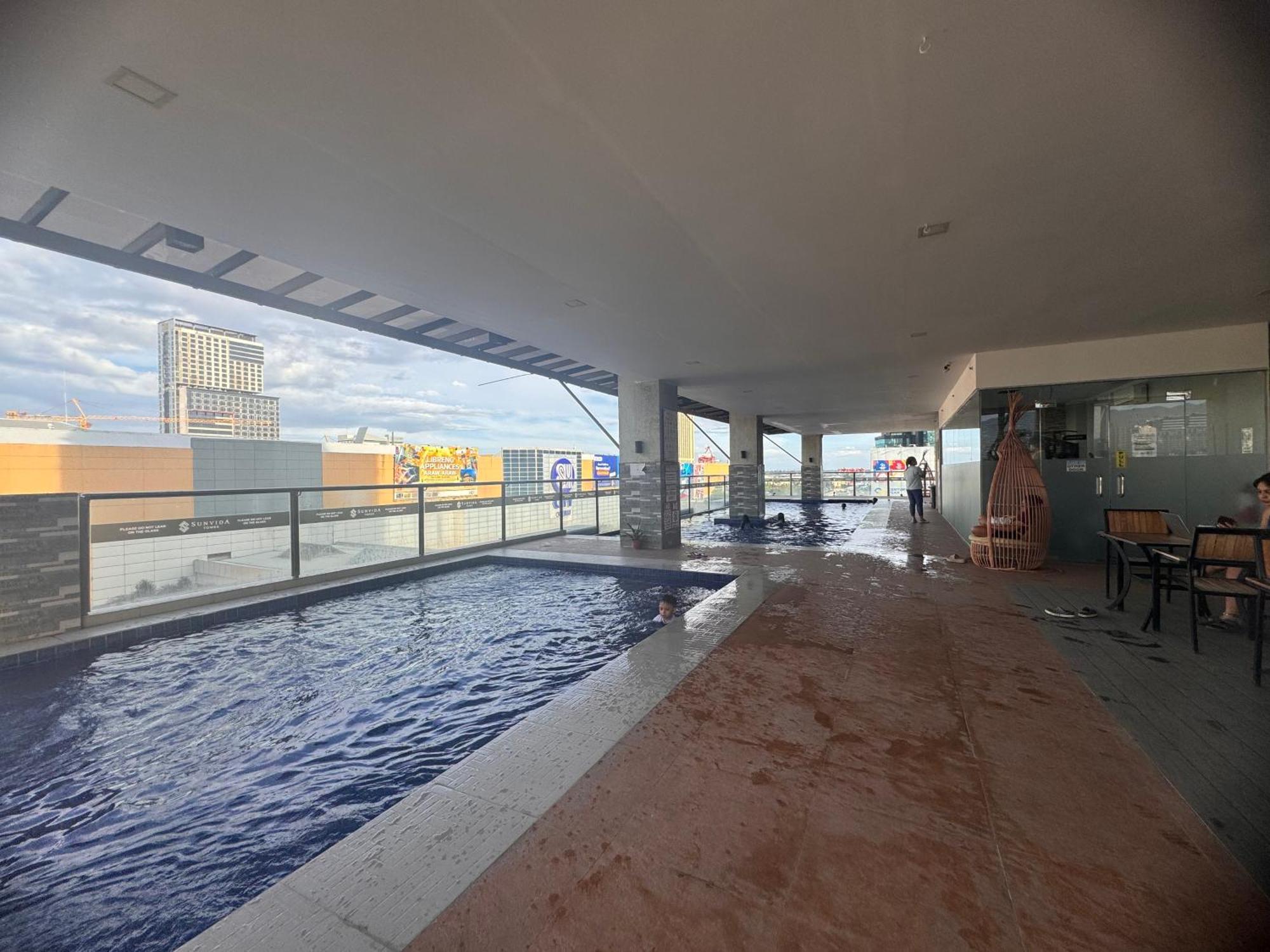 Luxanos Place- Sunvida Tower Apartment *