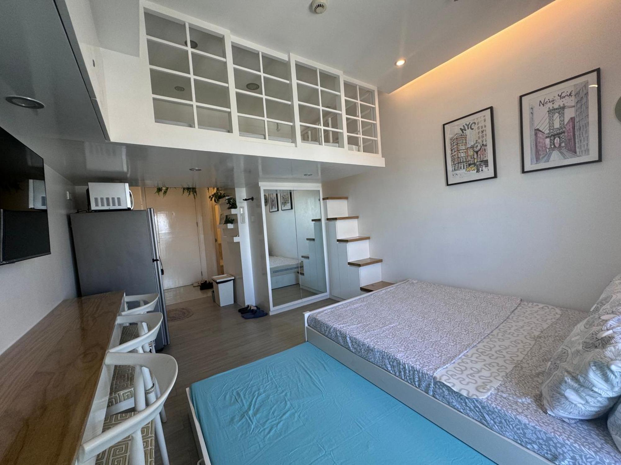 Luxanos Place- Sunvida Tower *