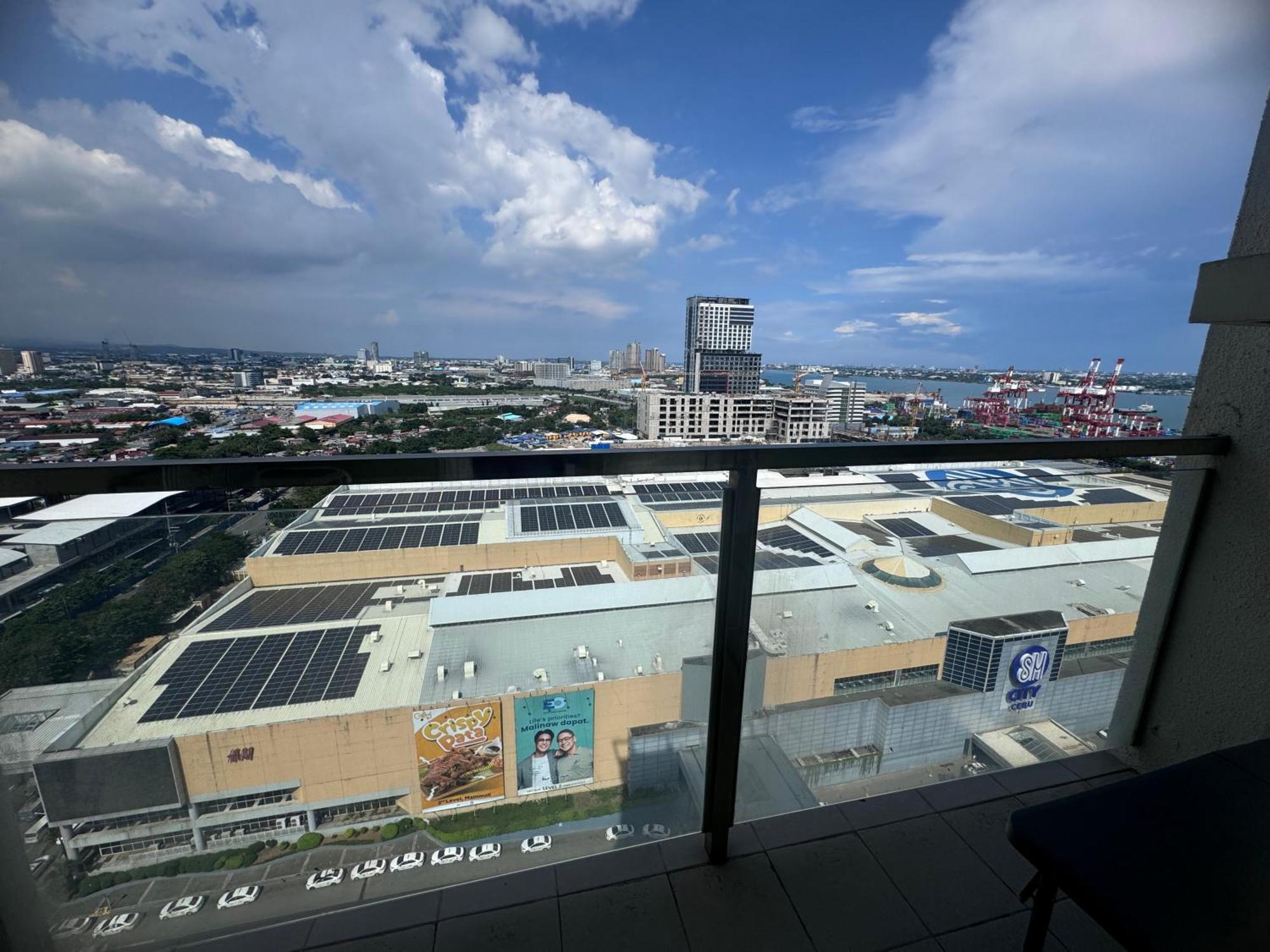 Luxanos Place- Sunvida Tower